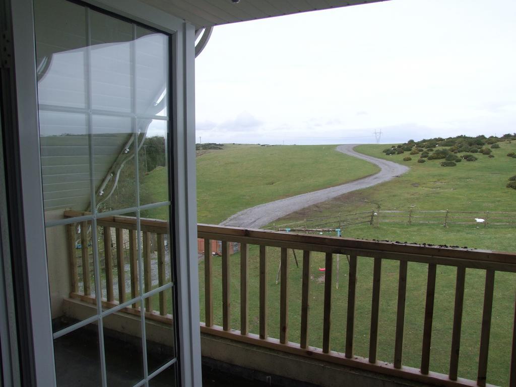 نيوبريدج The Curragh Country House Accommodation الغرفة الصورة