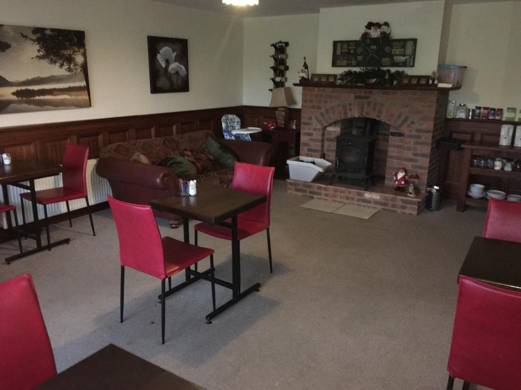نيوبريدج The Curragh Country House Accommodation المظهر الخارجي الصورة